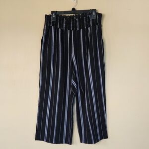 Inner Circle cropped pants with pockets